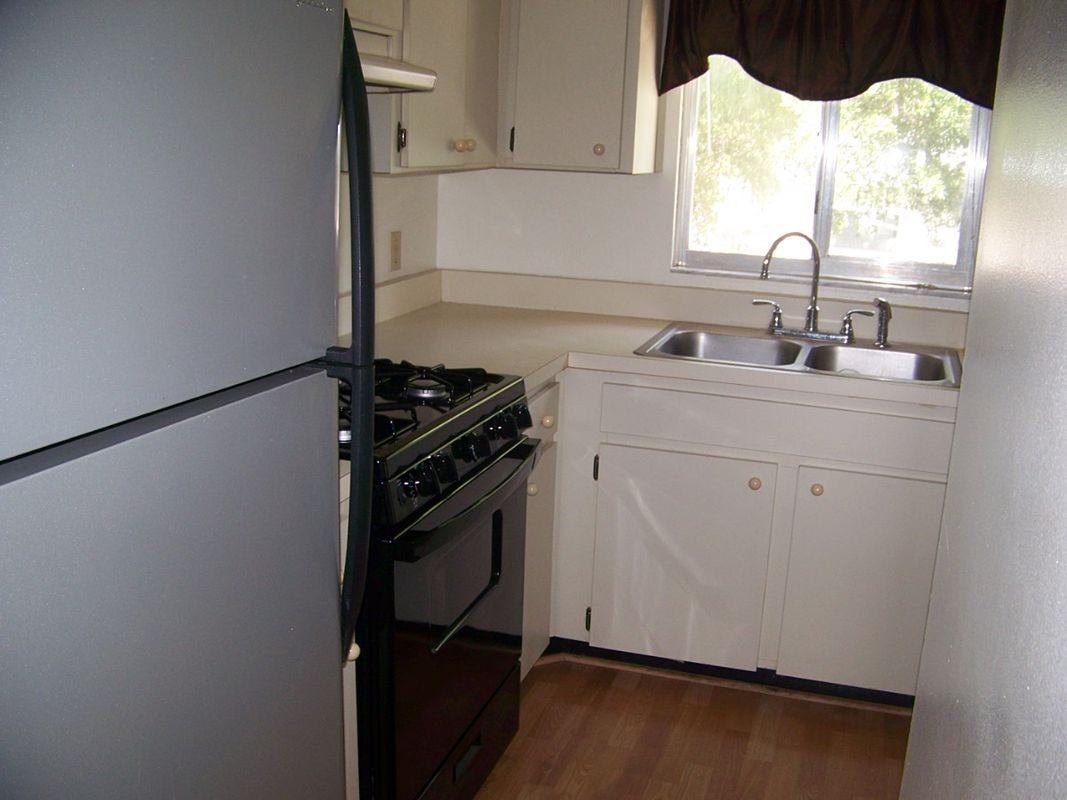 2001 San Marcos Dr Se ##12 - Photo 3 of 11