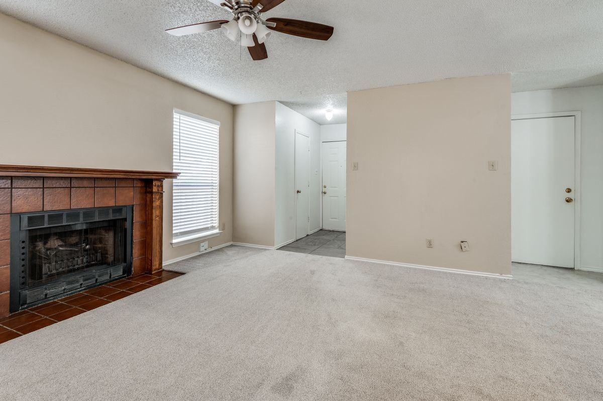 2617 Isbella Dr - Photo 2 of 27