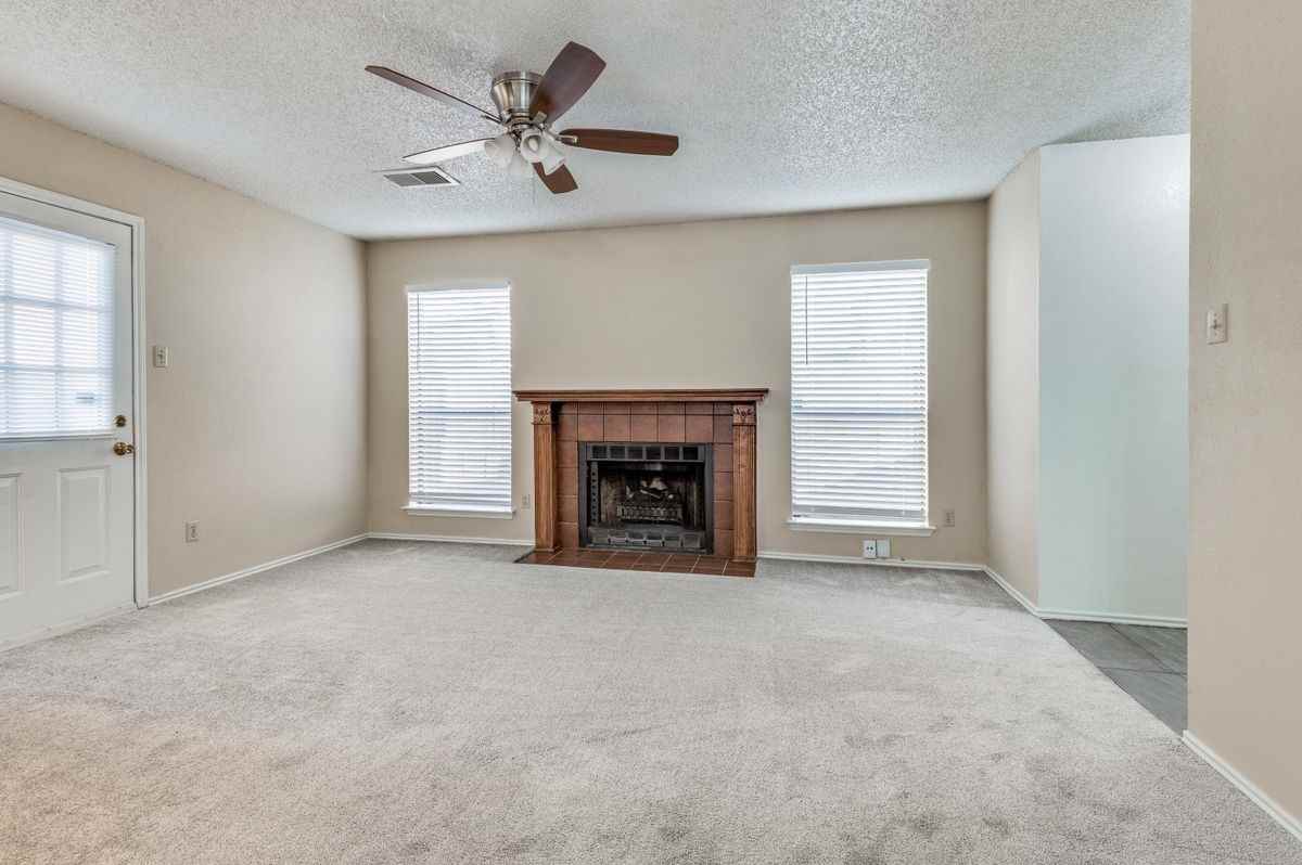 2617 Isbella Dr - Photo 3 of 27