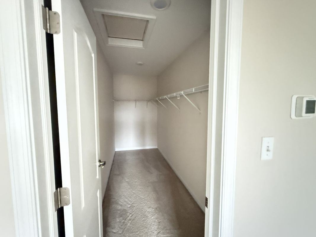 584 Westlake Dr - Photo 3 of 31