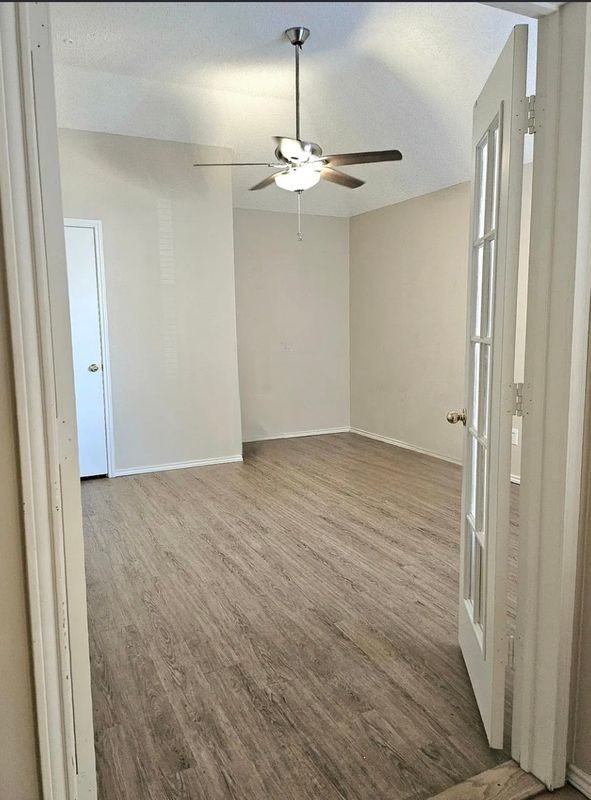 1708 Lakestone Ct - Photo 6 of 10