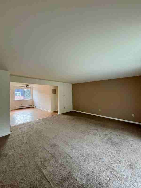 30 Losson Garden Dr ##1 - Photo 4 of 18