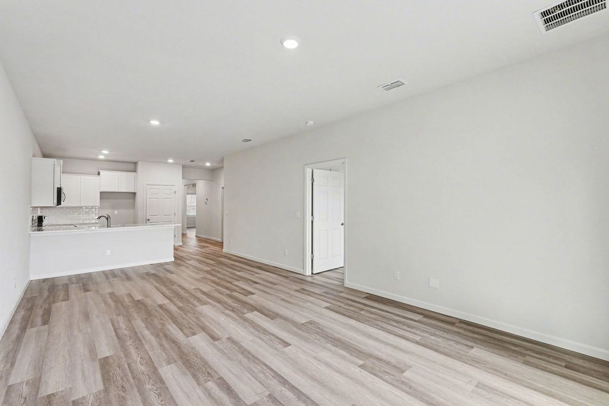 8995 Orchid Reserve Cir - Photo 5 of 31