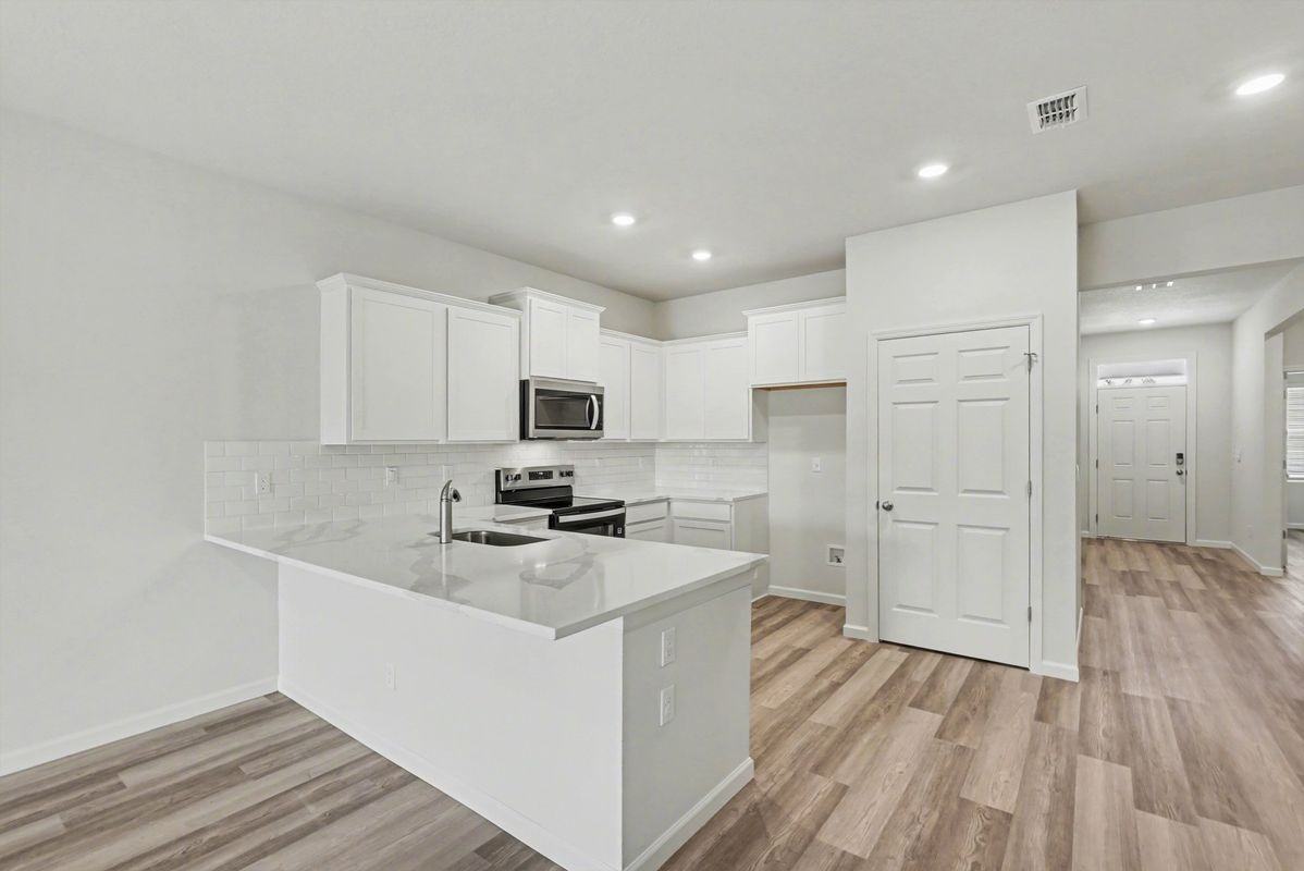 8995 Orchid Reserve Cir - Photo 7 of 31