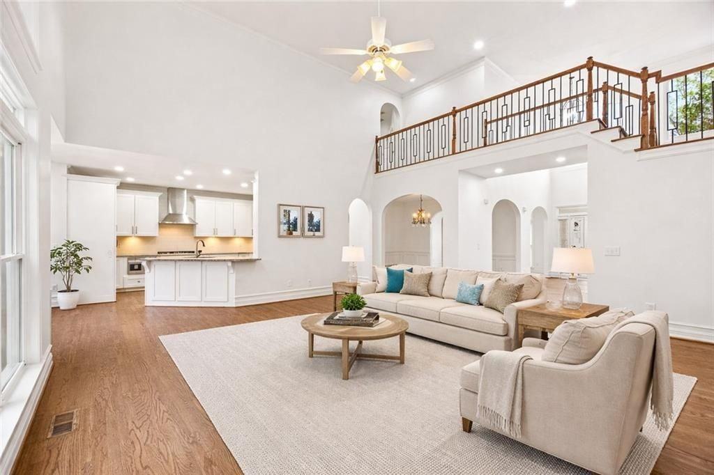 1158 Queensgate Dr Se - Photo 4 of 36