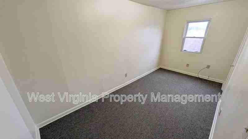 1117 24th St #1117 - Photo 4 of 9