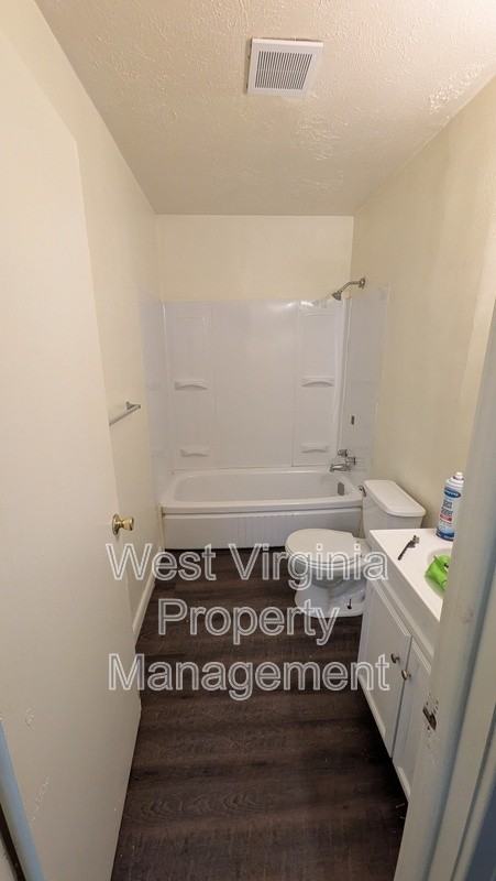 1117 24th St #1117 - Photo 6 of 9