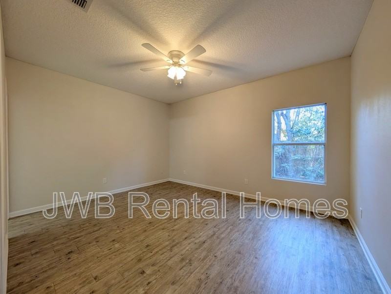 11508 Gerado Rd - Photo 7 of 19