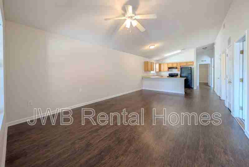 8526 Kona Ave - Photo 5 of 19