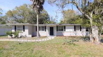 featured image of 8223 Hewitt St