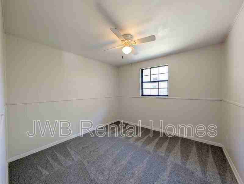 6977 Hafford Ln - Photo 6 of 17