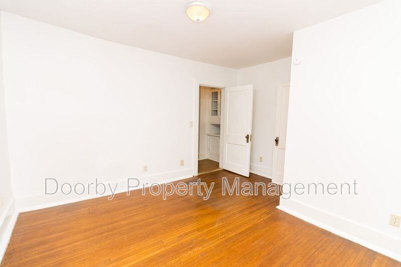 12 Bellflower Cir #2 - Photo 6 of 9