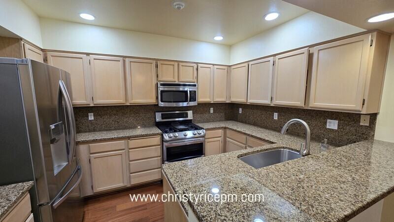 15828 Ne 91st Way - Photo 5 of 20