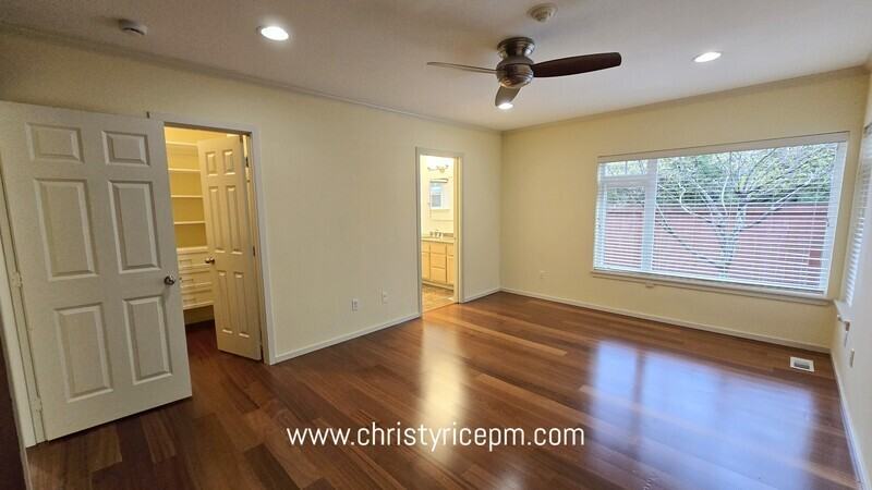 15828 Ne 91st Way - Photo 7 of 20