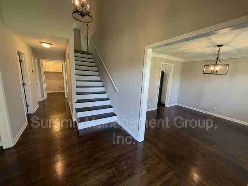 3489 Fairview Rd - Photo 2 of 43