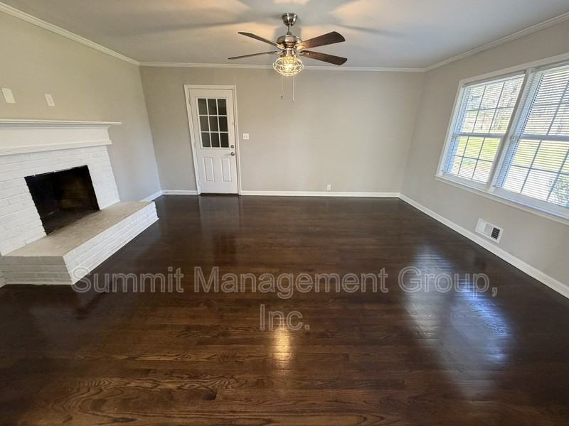 3489 Fairview Rd - Photo 3 of 43