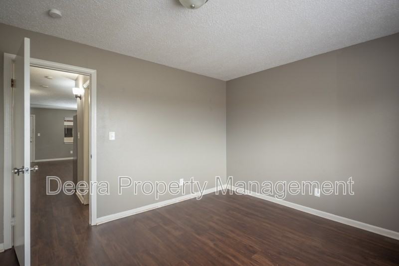 6016 Leavenworth Rd #119 - Photo 3 of 11