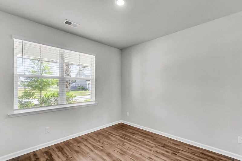 425 Ribiero Dr - Photo 5 of 50