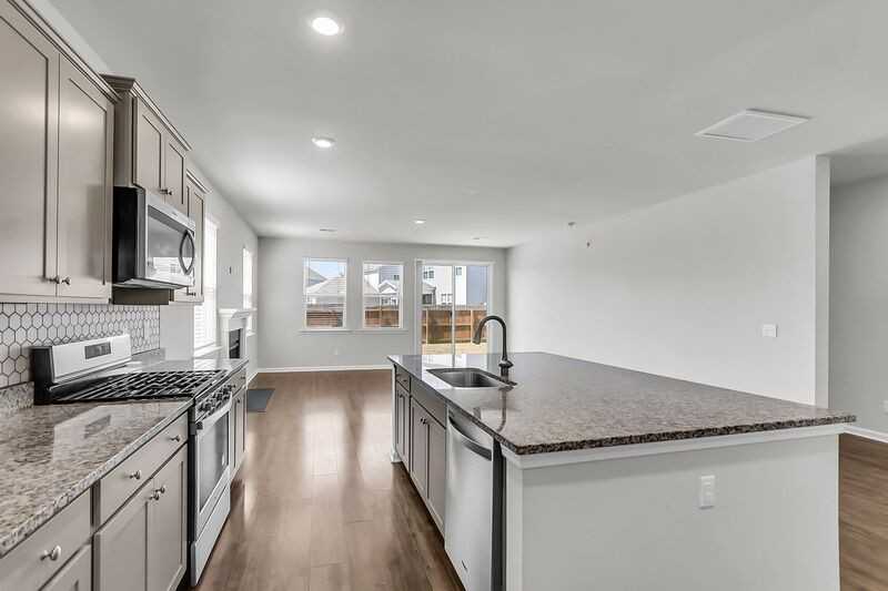 425 Ribiero Dr - Photo 7 of 50