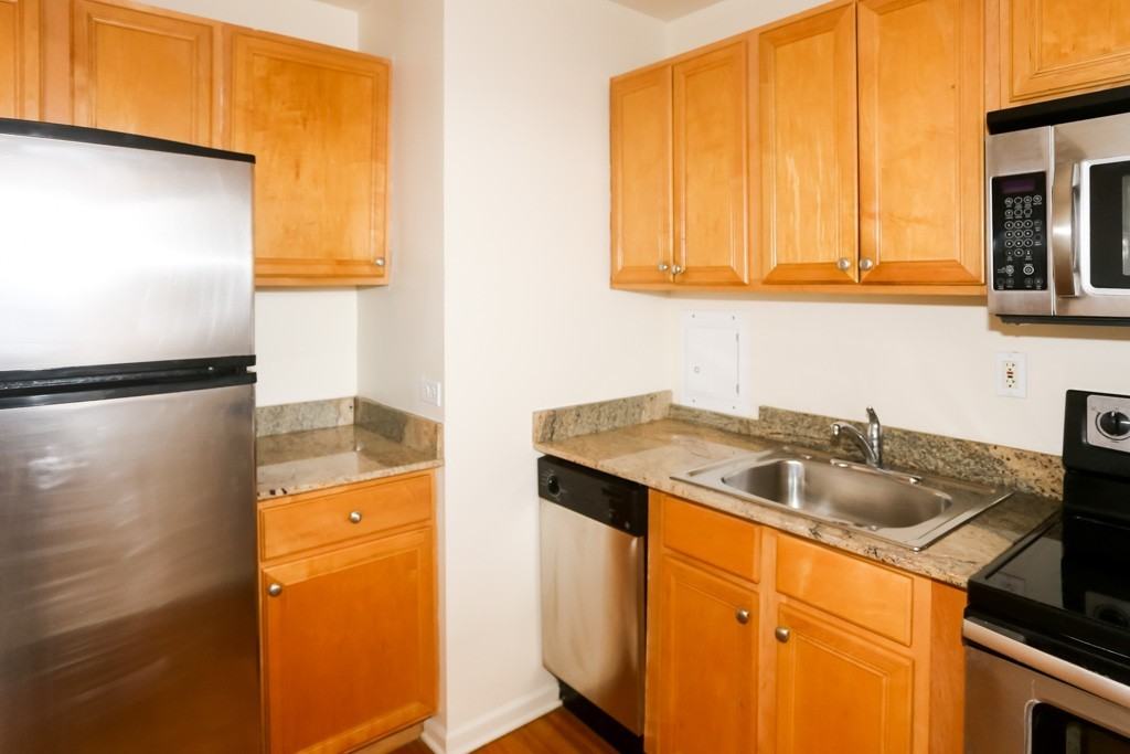 5650 N Sheridan Rd #22F - Photo 3 of 14