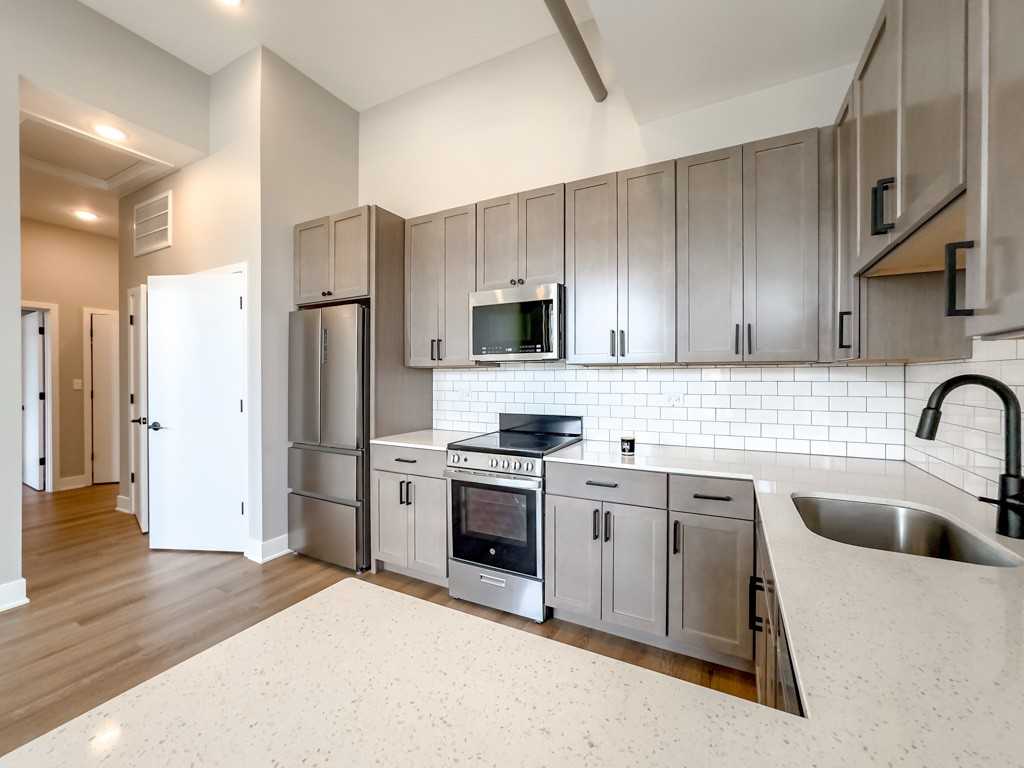 5600 N Sheridan Rd #1C - Photo 3 of 21