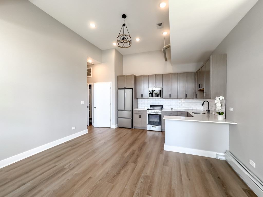 5600 N Sheridan Rd #1C - Photo 6 of 21