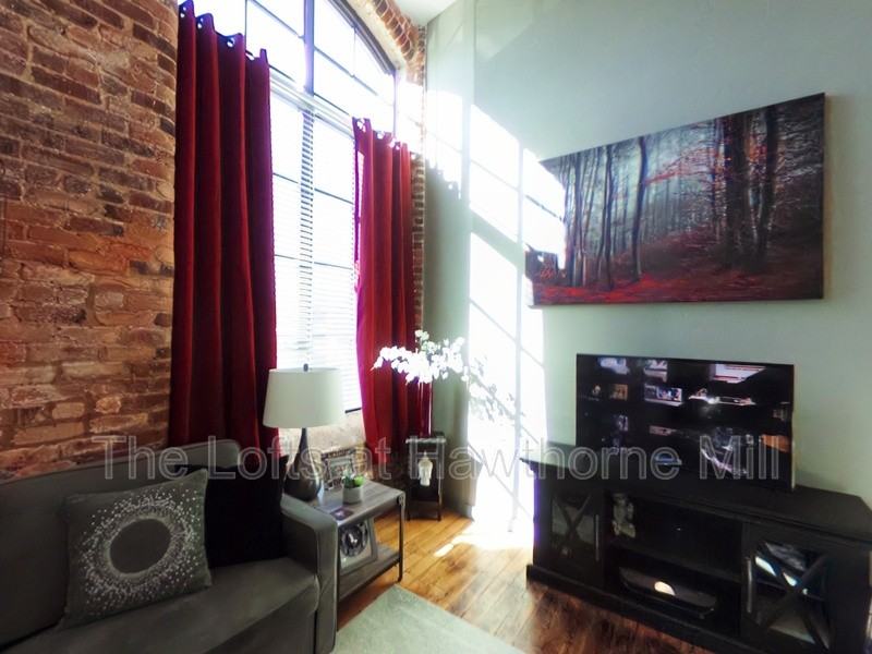 1101 Hawthorne Ln #116 - Photo 2 of 7