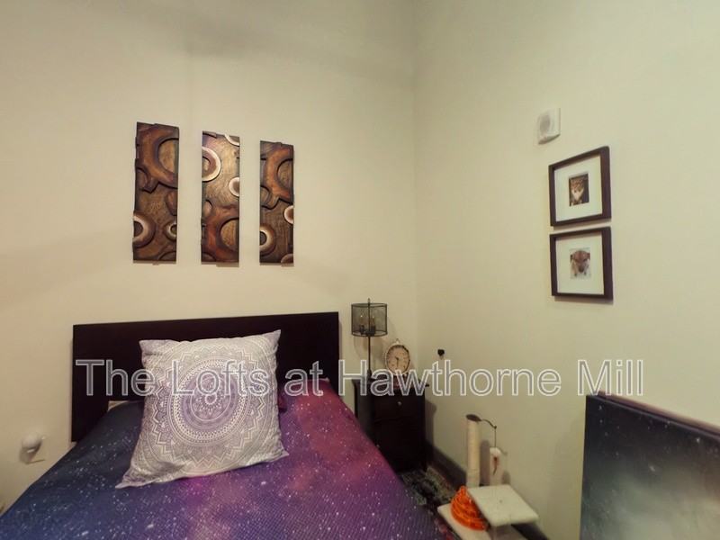 1101 Hawthorne Ln #116 - Photo 5 of 7