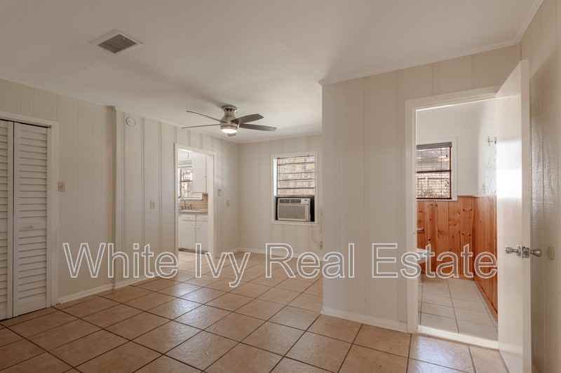 1412 22nd St #A - Photo 7 of 29