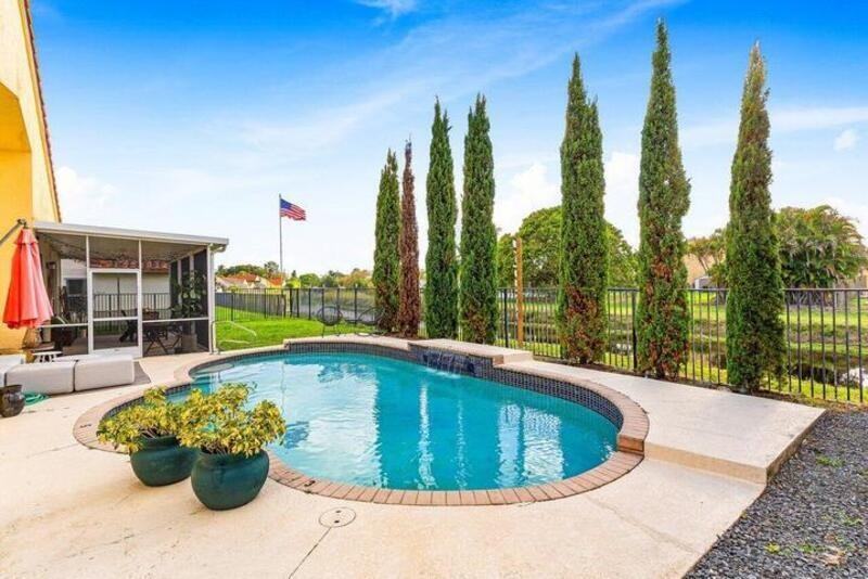 9507 Lake Serena Dr - Photo 2 of 26