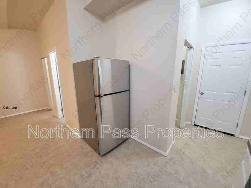 3420 Morehead Ave - Photo 5 of 9