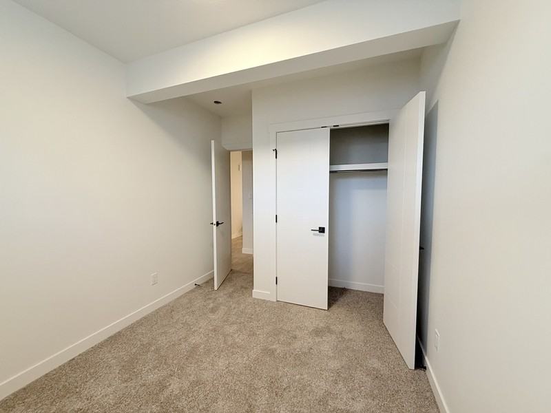 2 Garage - Photo 5 of 7