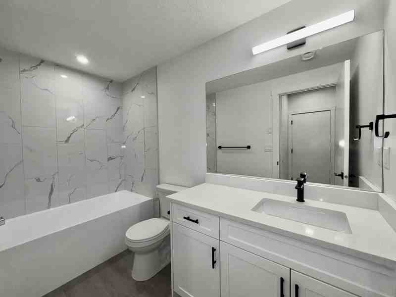 2 Garage - Photo 7 of 7