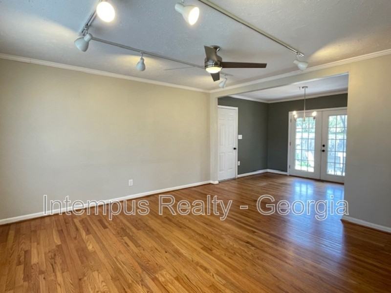 633 White St - Photo 7 of 36