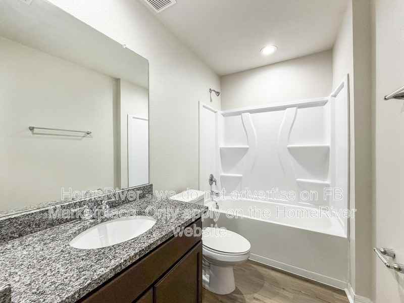 7656 Mailes Ct #202 - Photo 6 of 17
