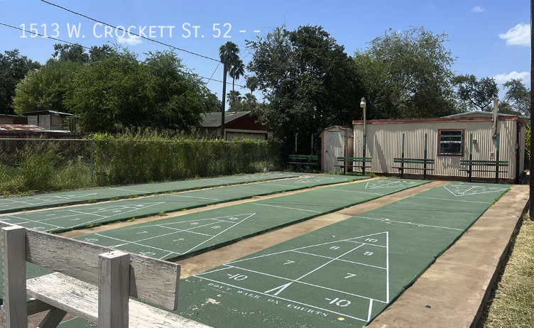 Alamo Paradise - Photo 3 of 4