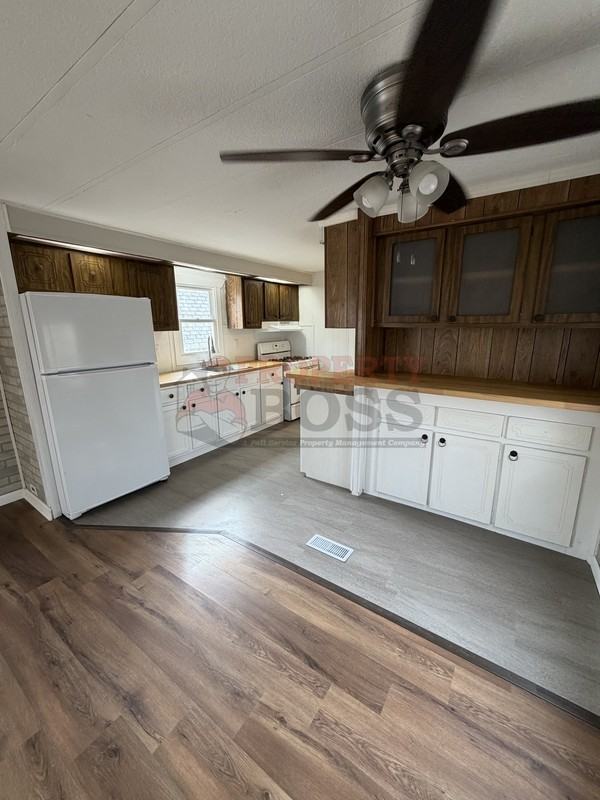 7003 West 21St Avenue Back Sw - Photo 3 of 17