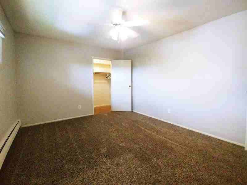 4420 S 25th St #6 - Photo 5 of 10