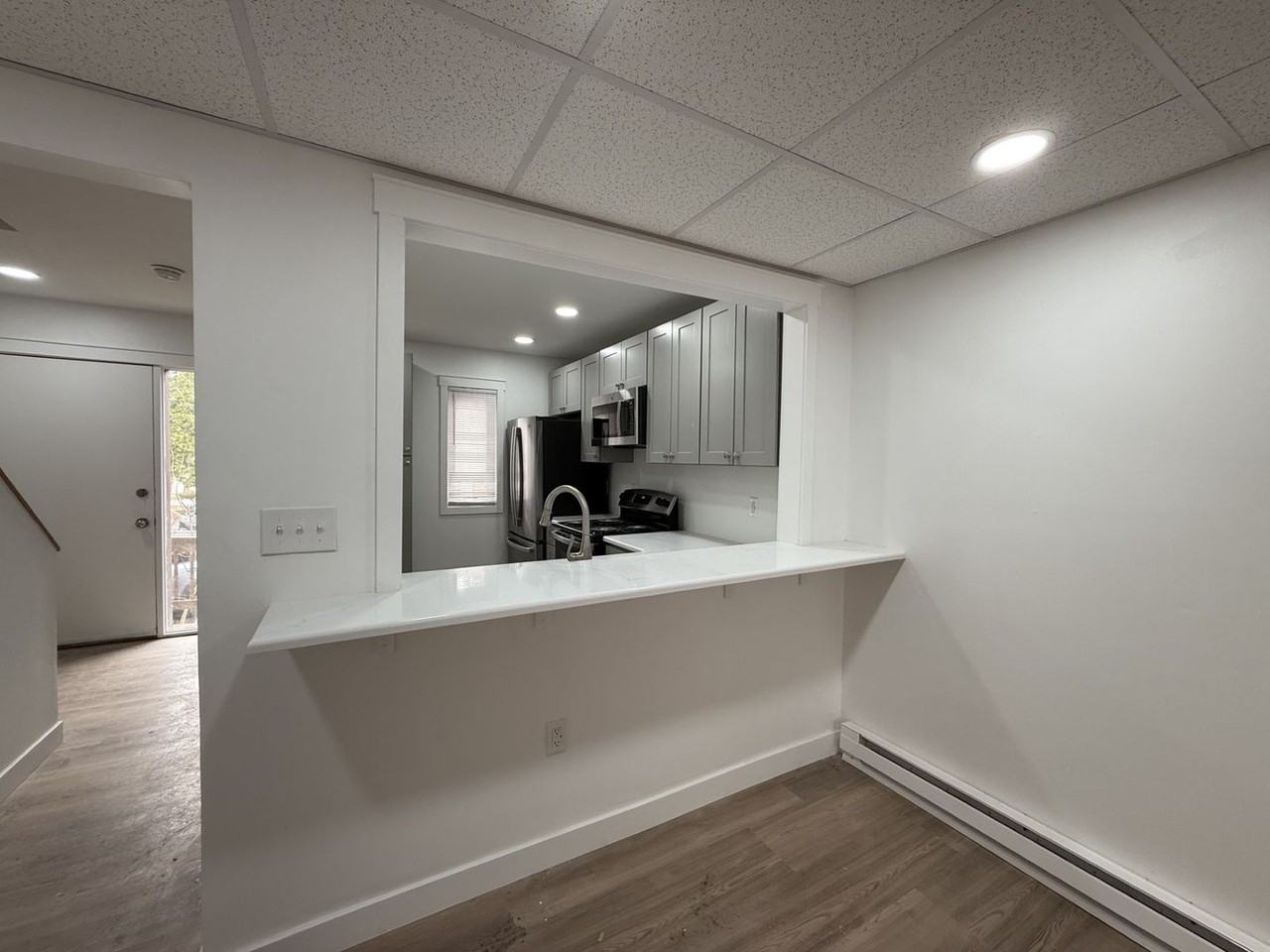 719 W College Ave - Photo 5 of 12