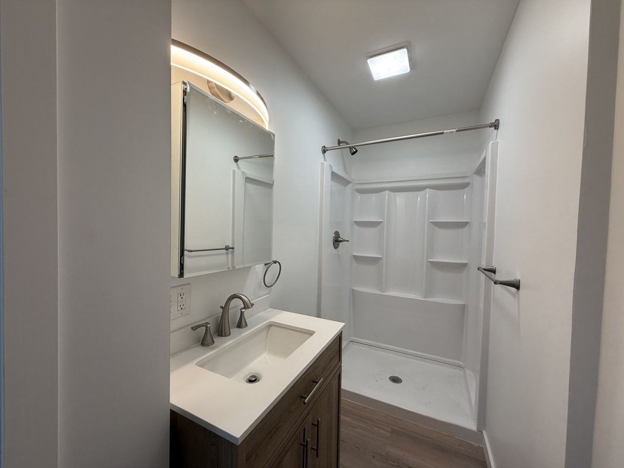 719 W College Ave - Photo 7 of 12