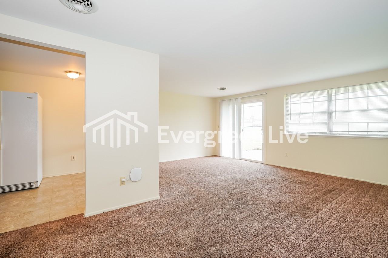 5768 Cairo Rd - Photo 4 of 15