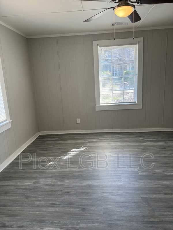 109 Butler St - Photo 2 of 6
