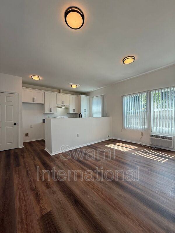 10519 S Budlong Ave #10519-3-4 - Photo 6 of 15