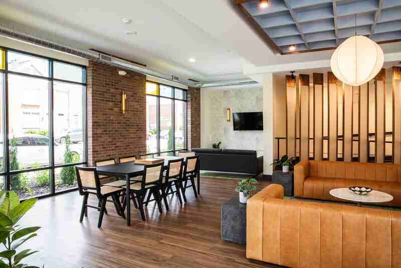 723 Mount Vernon Ave #209 - Photo 3 of 21