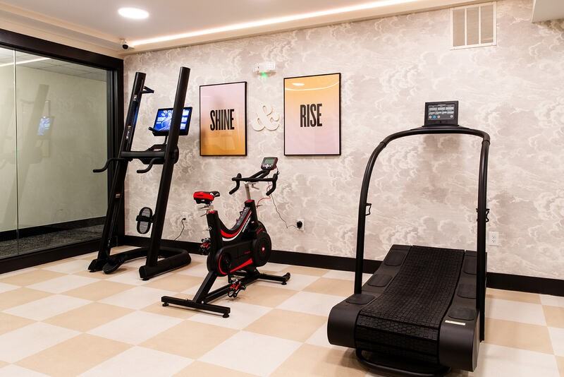 723 Mount Vernon Ave #209 - Photo 6 of 21