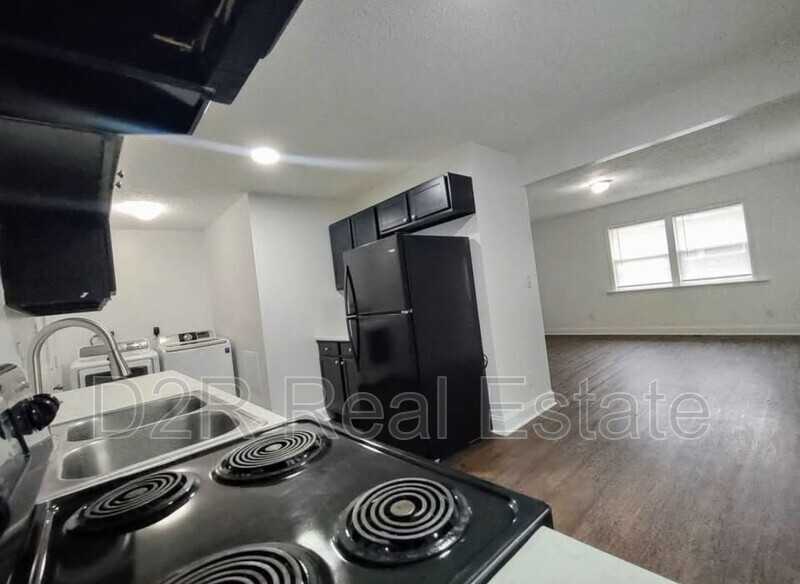 7911 Southfield Dr - Photo 5 of 14