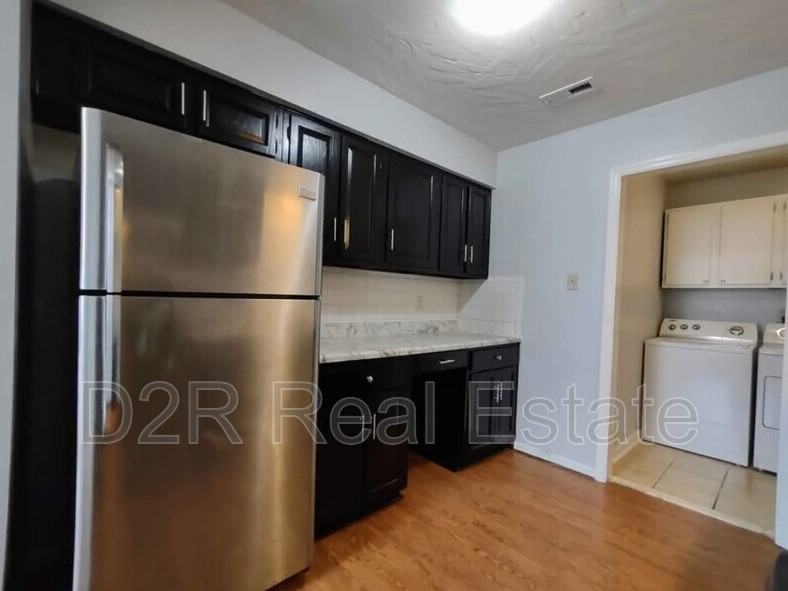 7817 Southfield Dr - Photo 6 of 19