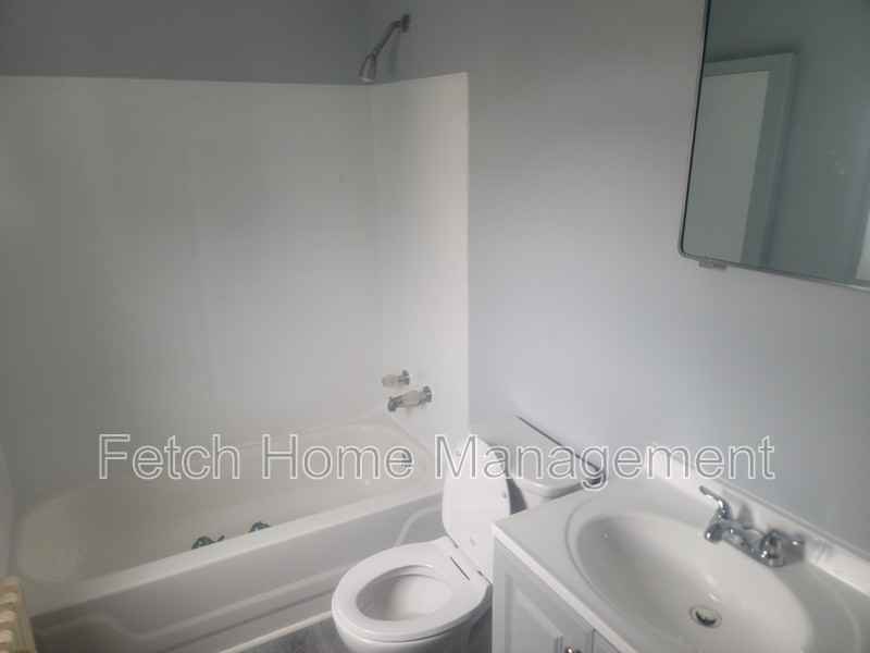 3 N Main St #E - Photo 7 of 11