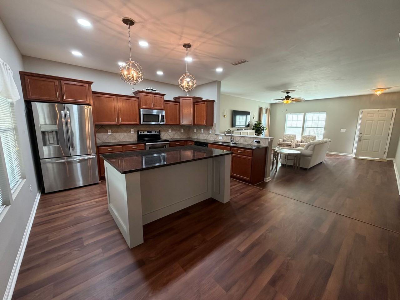 6079 Shamrock Green Dr - Photo 6 of 37