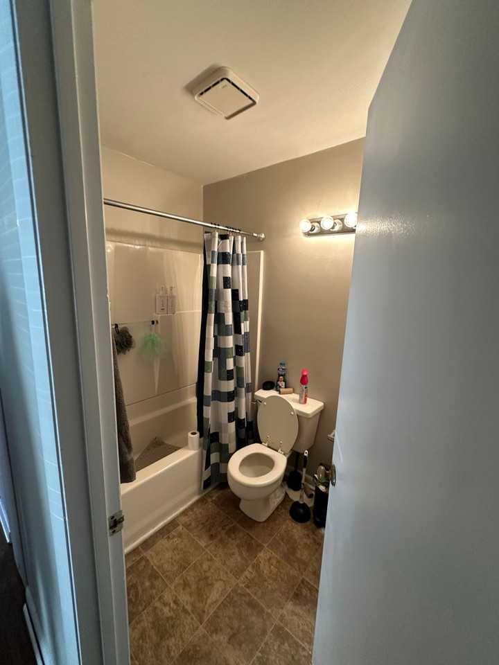 1205 University Ter #D - Photo 6 of 11